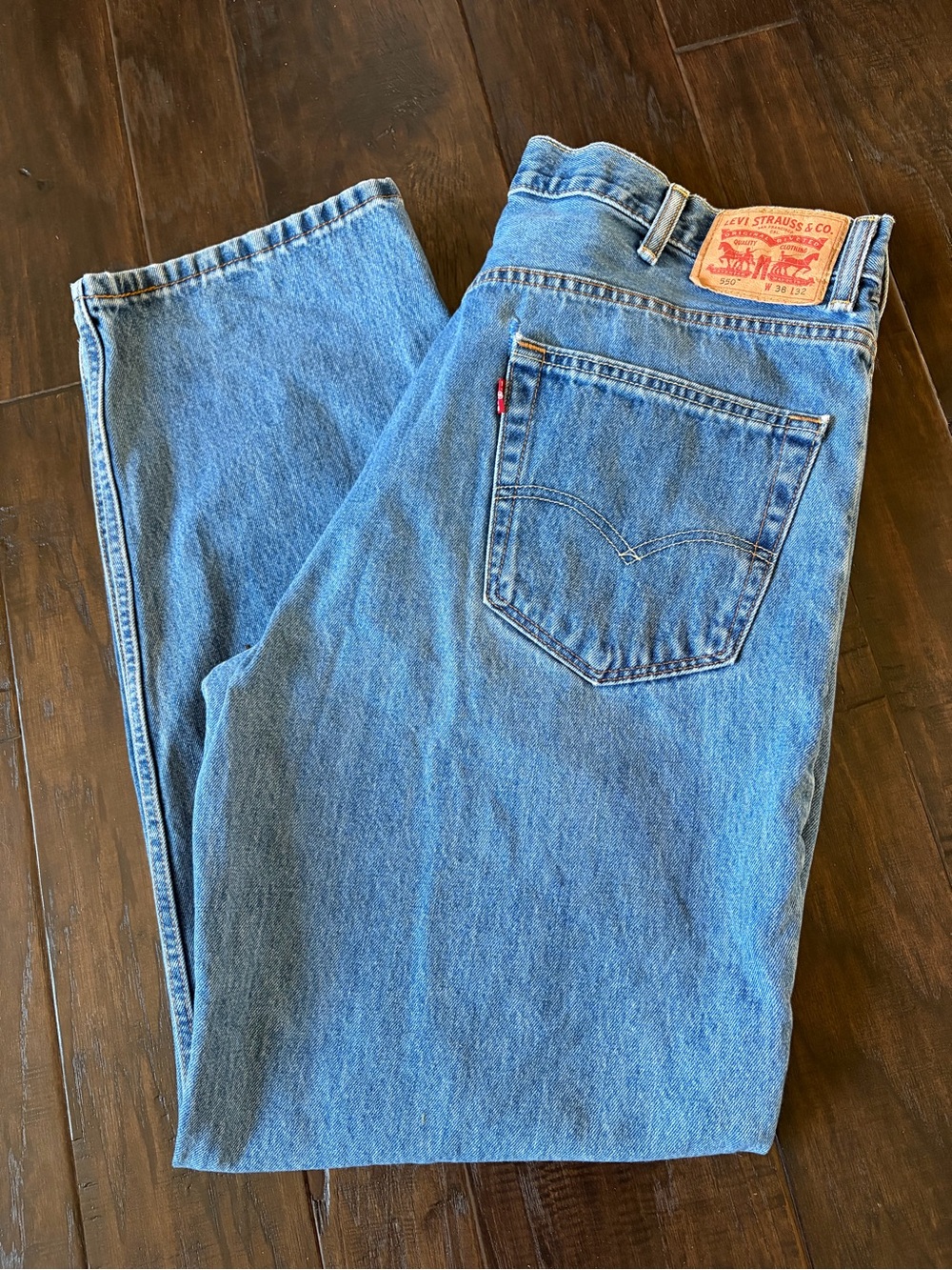 Levi Strauss & Co. 550 Classic Cotton Denim Jeans 38x32 Relaxed Fit Vintage - Picture 2 of 6